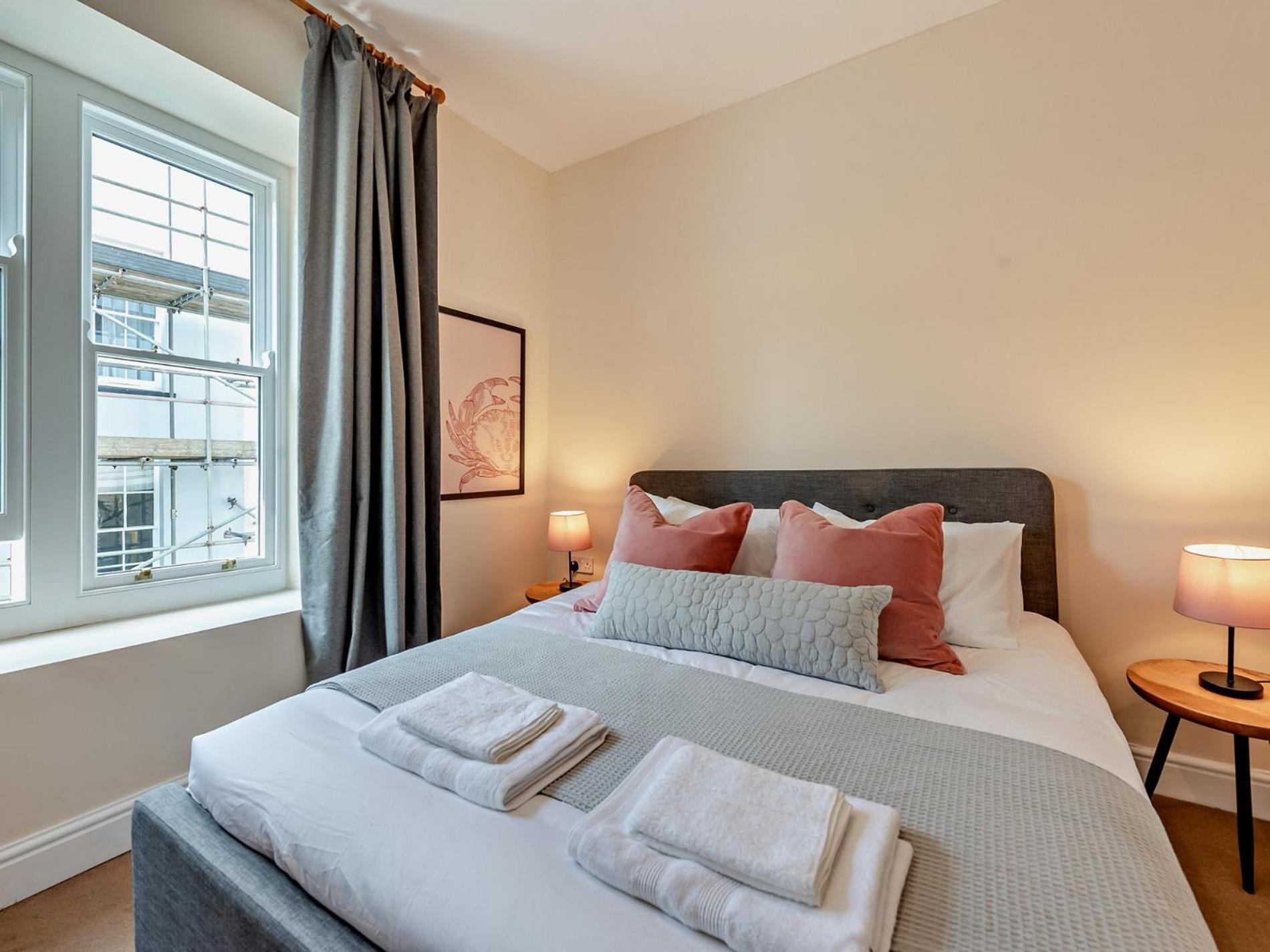 3 Bed In Tenby 95027 外观 照片